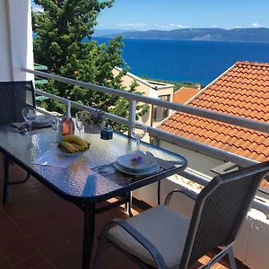 4 Roses Apartament
